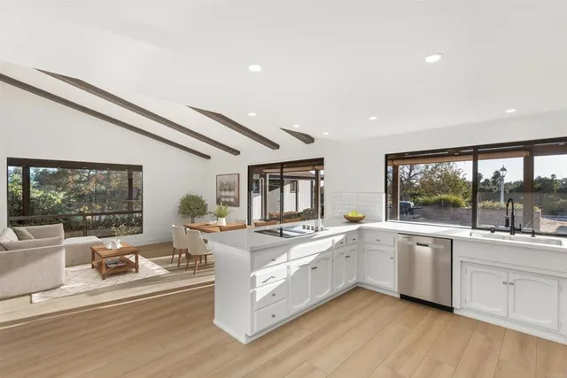 $1,050,000 | 112 Palmas Norte, Fallbrook, CA 92028