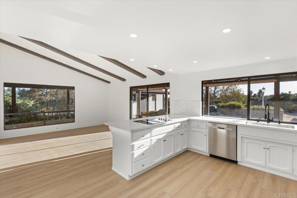 112 Palmas Norte Fallbrook, CA 92028 - Photo 29 of 74