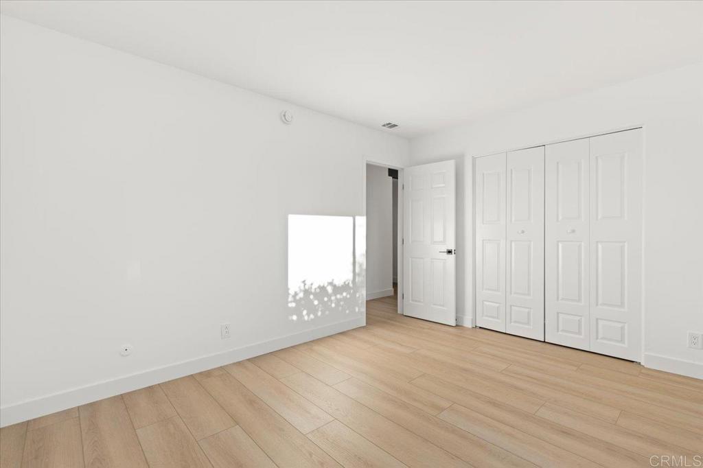 112 Palmas Norte Fallbrook, CA 92028 - Photo 41 of 74 a view of an empty room and window