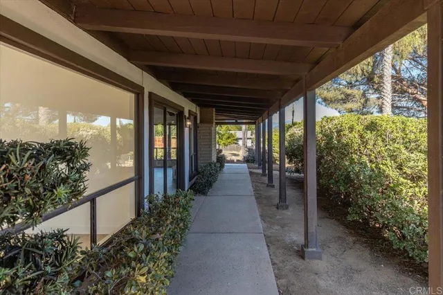 $1,050,000 | 112 Palmas Norte, Fallbrook, CA 92028