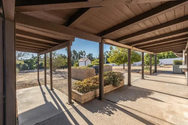 $1,050,000 | 112 Palmas Norte, Fallbrook, CA 92028