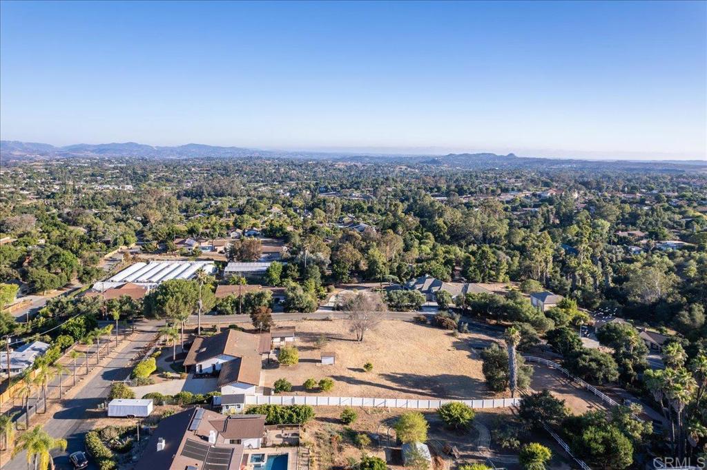 112 Palmas Norte Fallbrook, CA 92028 - Photo 69 of 74 an aerial view of a city