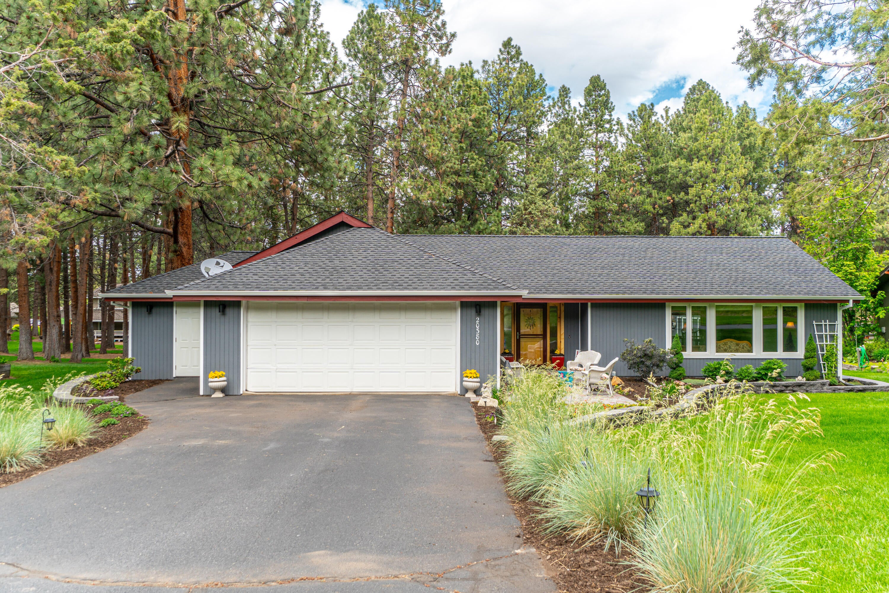 20380 Donkey Sled Road Bend, OR 97702 - Photo 3 of 47 RileyVisuals-14