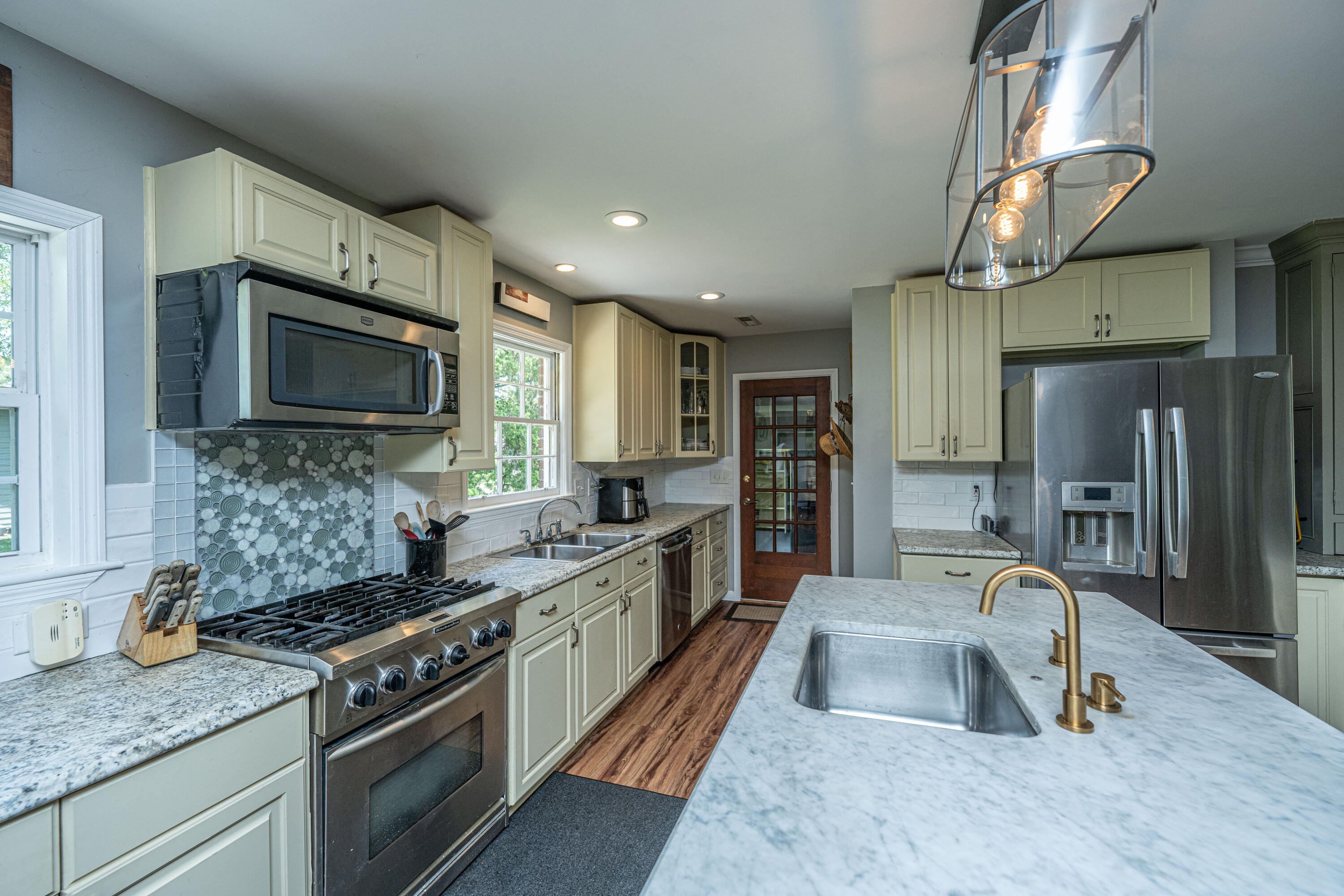 192 Wappoo Road Charleston, SC 29407 - Photo 17 of 43 Kitchen