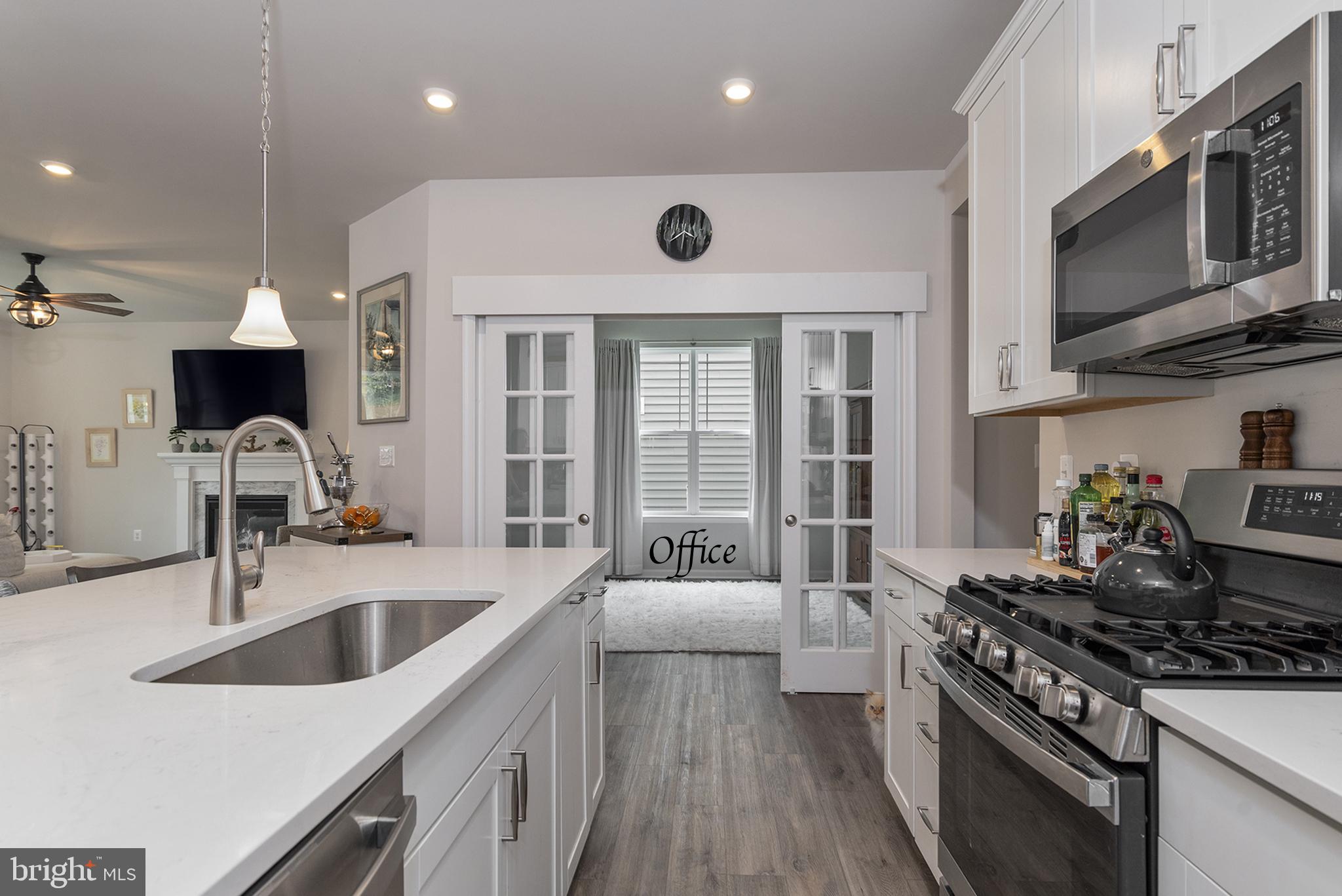 505 Cherry Bark Road Middletown, DE 19709 - Photo 15 of 59 Back out to the Kitchen and Office