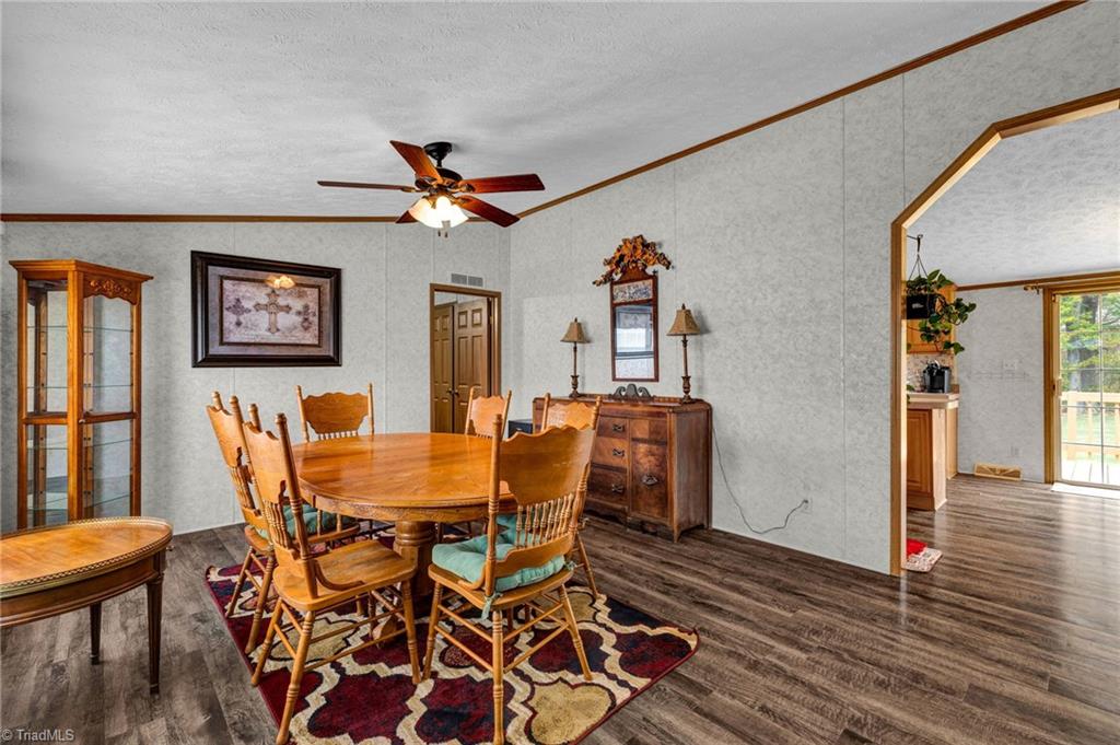 131 Loftis Road Reidsville, NC 27320 - Photo 7 of 45