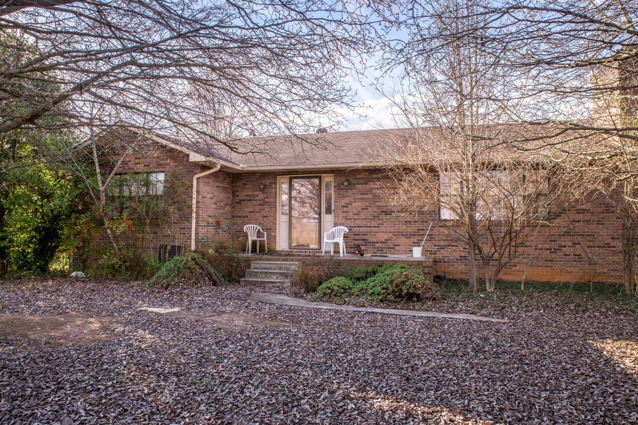 740 North Old Grey Ridge Road Friendsville, TN 37737 - Photo 2 of 16 IMG_8601-HDR