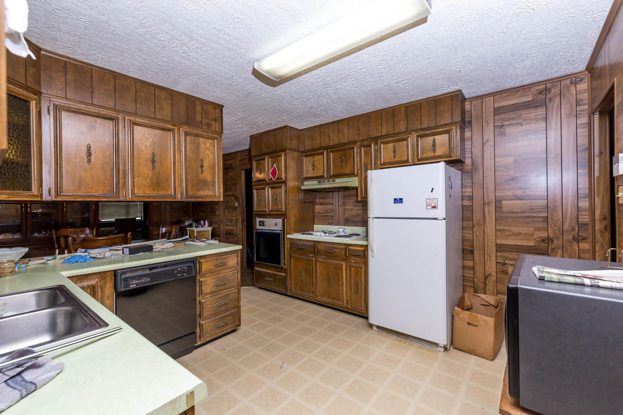 740 North Old Grey Ridge Road Friendsville, TN 37737 - Photo 8 of 16 IMG_8574