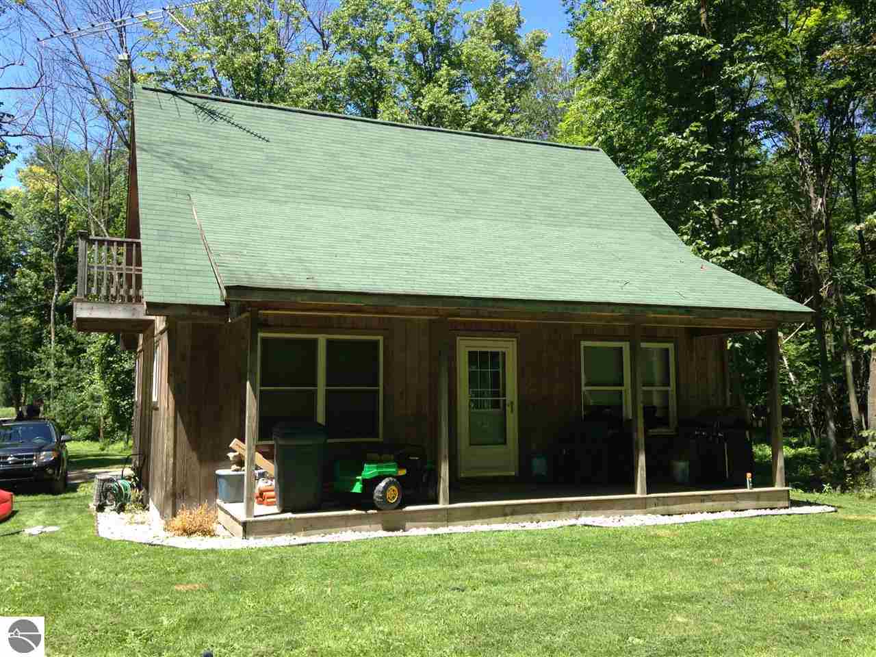 11293 South Mission Road Shepherd, MI 48883 - Photo 21 of 25 1794002-20.JPG