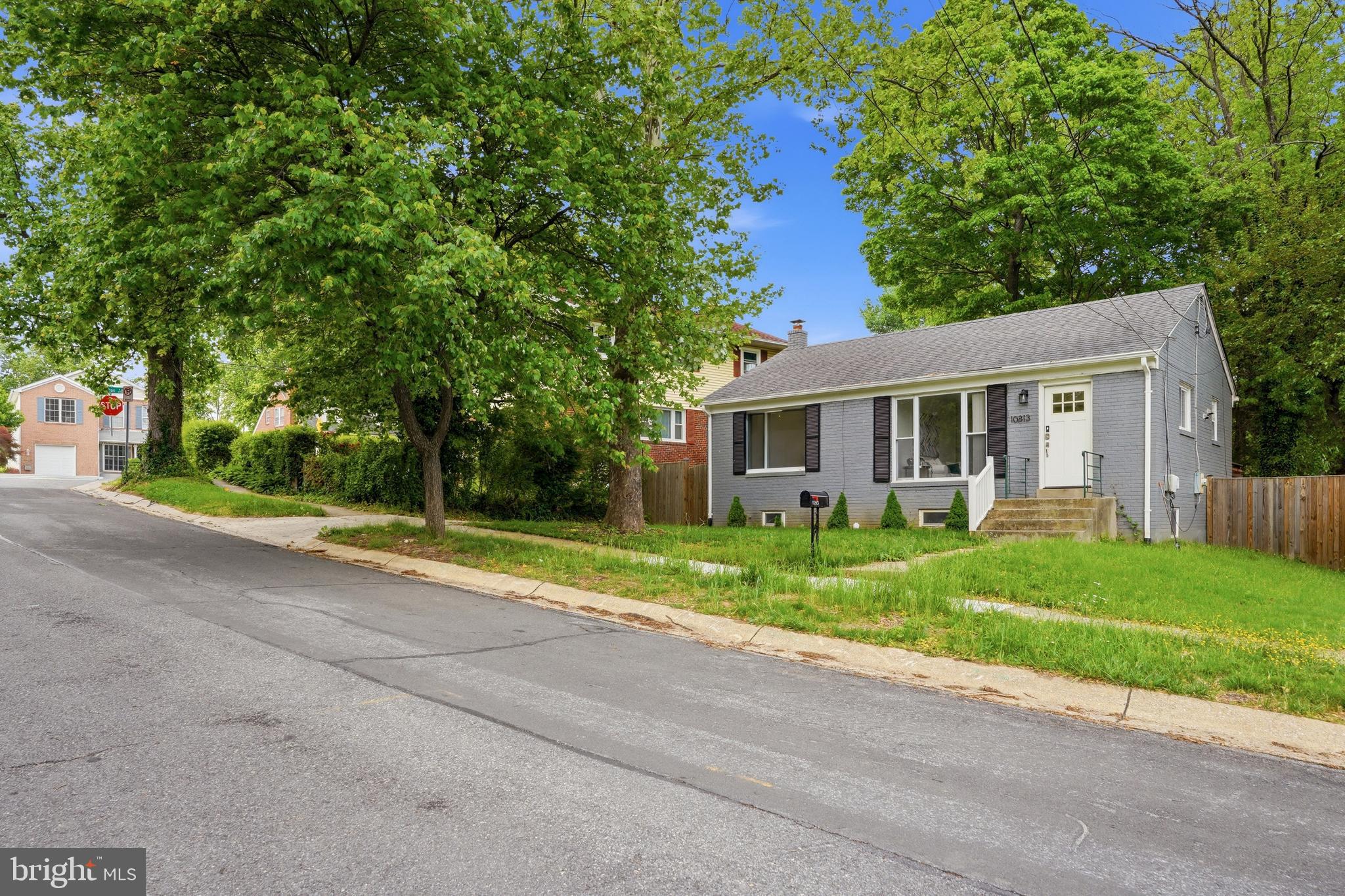 10813 Jewett Street Silver Spring, MD 20902 - Photo 3 of 36