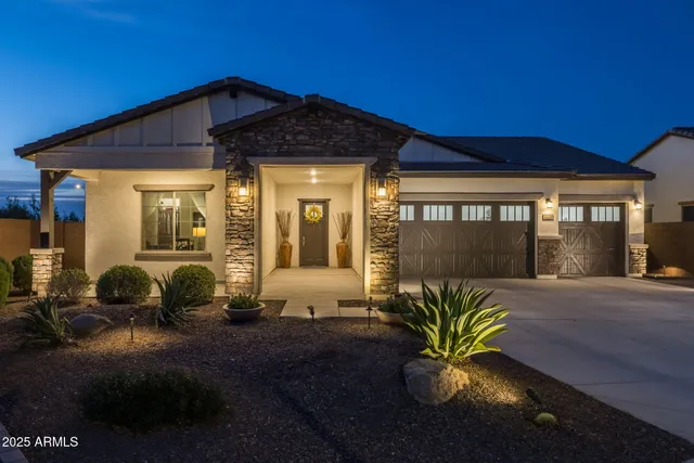 $725,000 | 2228 West Caldwell Street, Phoenix, AZ 85041