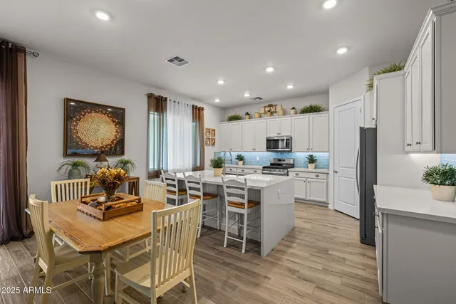 $725,000 | 2228 West Caldwell Street, Phoenix, AZ 85041