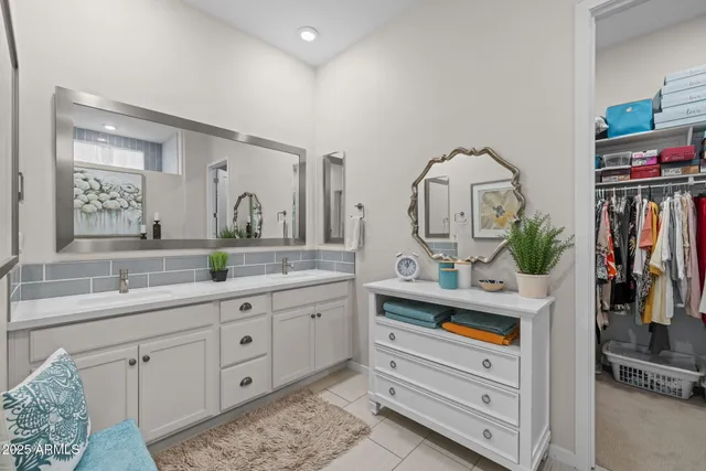 $725,000 | 2228 West Caldwell Street, Phoenix, AZ 85041