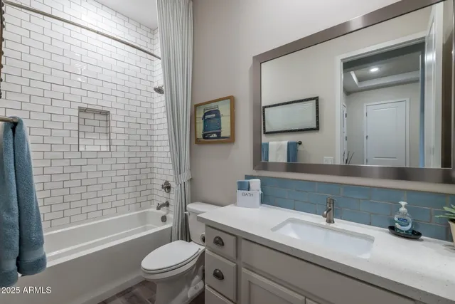 $725,000 | 2228 West Caldwell Street, Phoenix, AZ 85041