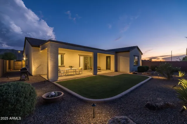 $725,000 | 2228 West Caldwell Street, Phoenix, AZ 85041