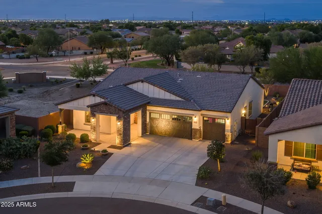 $725,000 | 2228 West Caldwell Street, Phoenix, AZ 85041