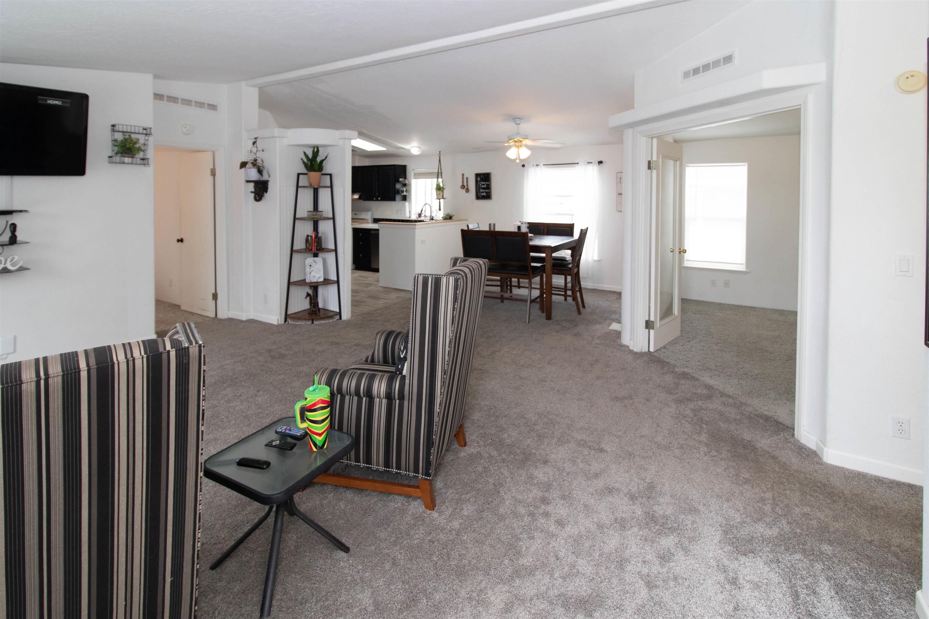 10510 West Richland Road, Unit 80 Cheney, WA 99004 - Photo 9 of 38