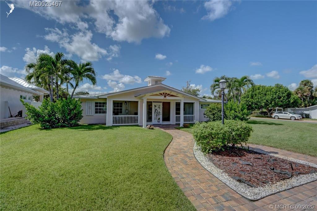 904 Southeast Riverside Drive Stuart, FL 34994 - Photo 5 of 72 Gallery Image 5