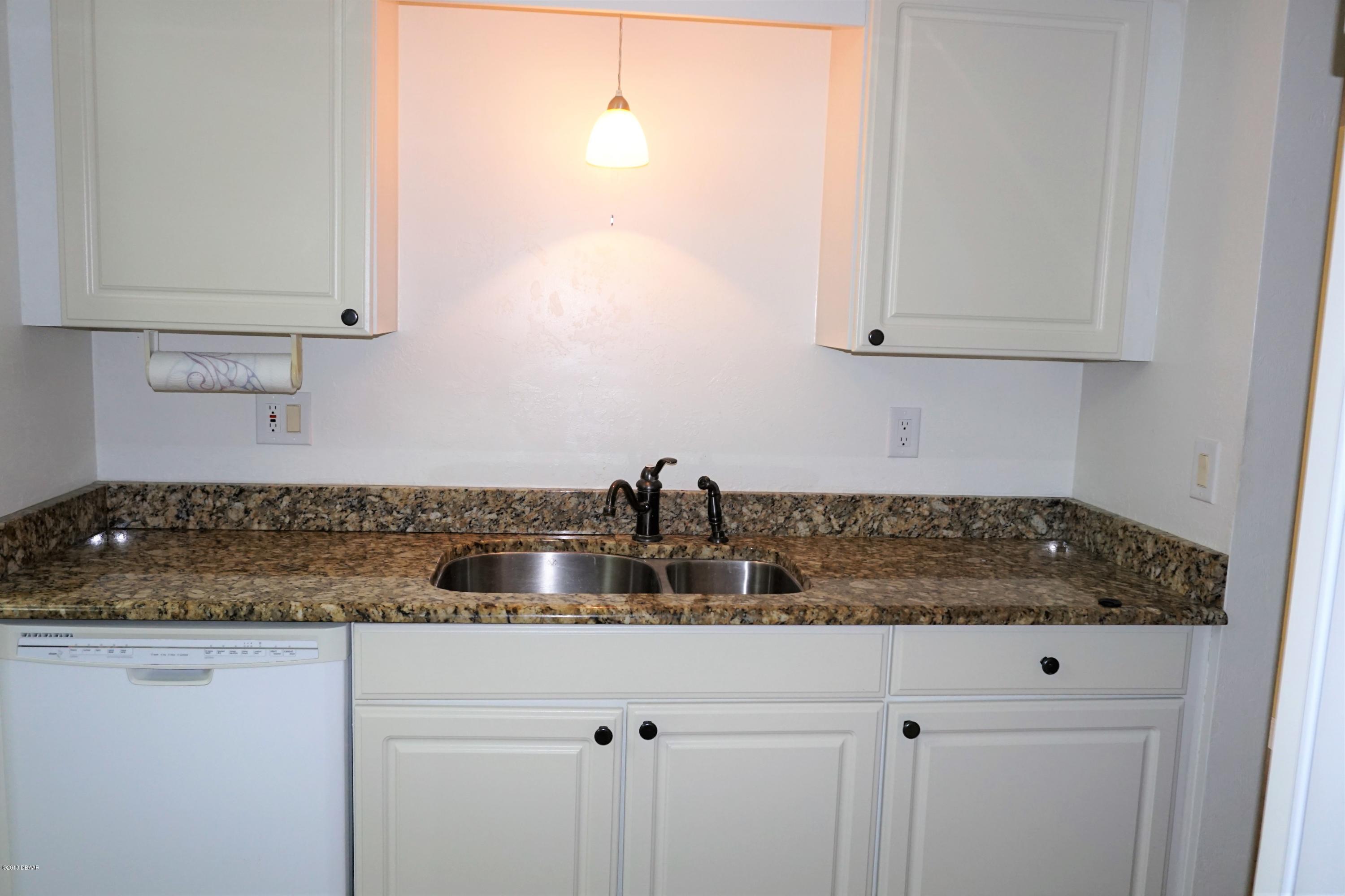 1 John Anderson Drive, Unit 113 Ormond Beach, FL 32176 - Photo 17 of 76 Kitchen sink