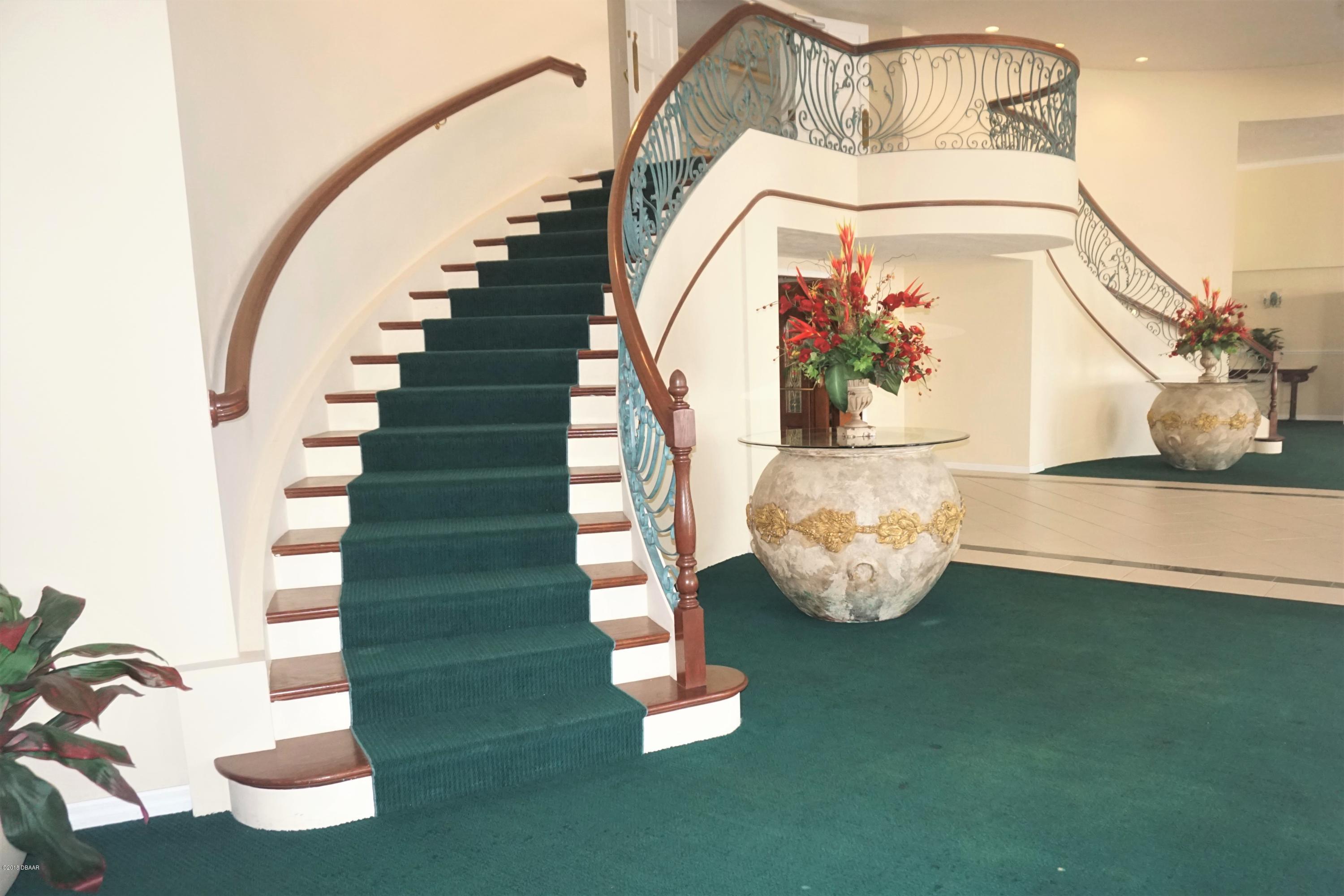 1 John Anderson Drive, Unit 113 Ormond Beach, FL 32176 - Photo 51 of 76 Great stairway