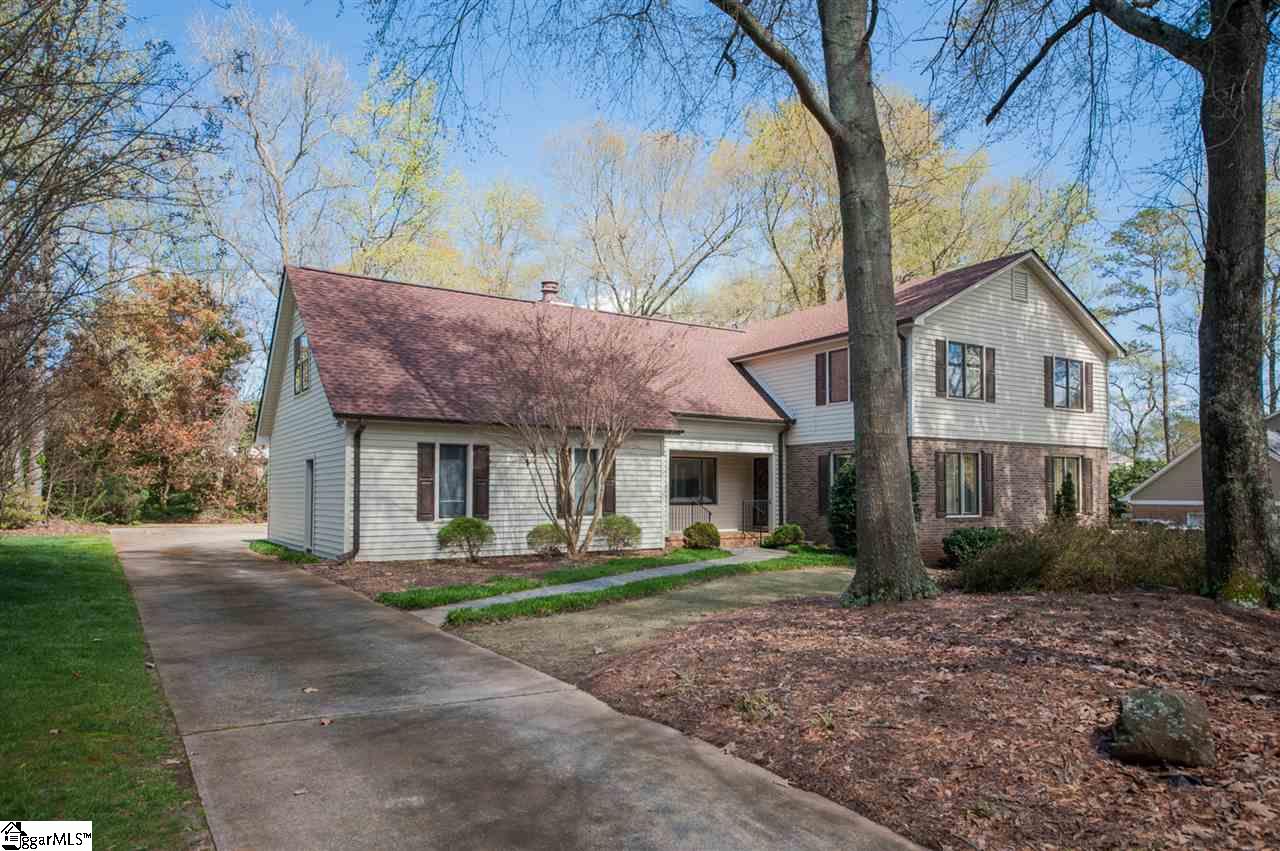 221 Silver Creek Road Greer, SC 29650 - Photo 2 of 36 Gallery Image 2