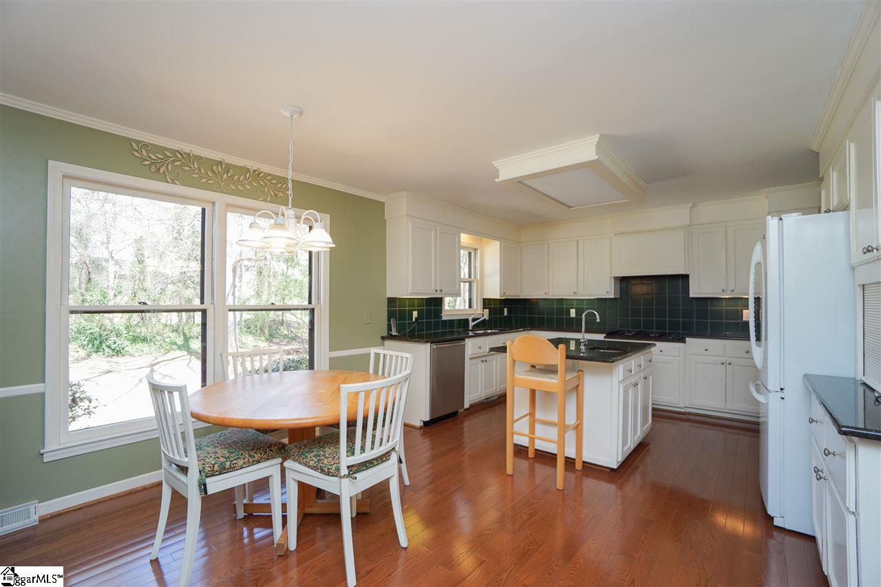 221 Silver Creek Road Greer, SC 29650 - Photo 7 of 36 Gallery Image 7