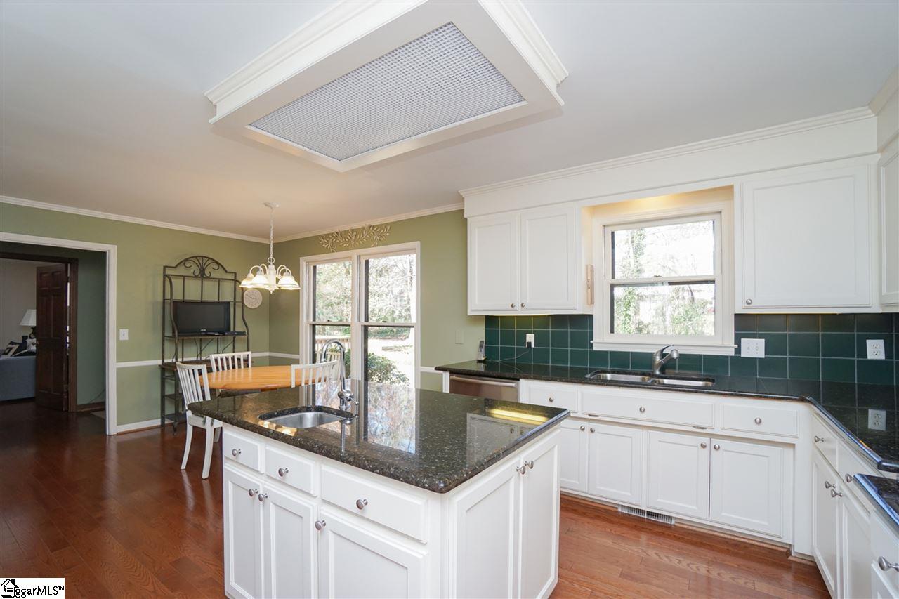 221 Silver Creek Road Greer, SC 29650 - Photo 8 of 36 Gallery Image 8