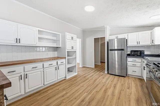 $249,900 | 535 North Fail Road, La Porte, IN 46350