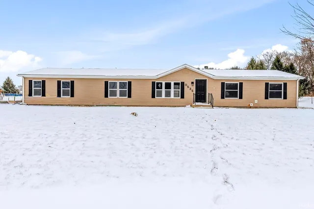 $249,900 | 535 North Fail Road, La Porte, IN 46350
