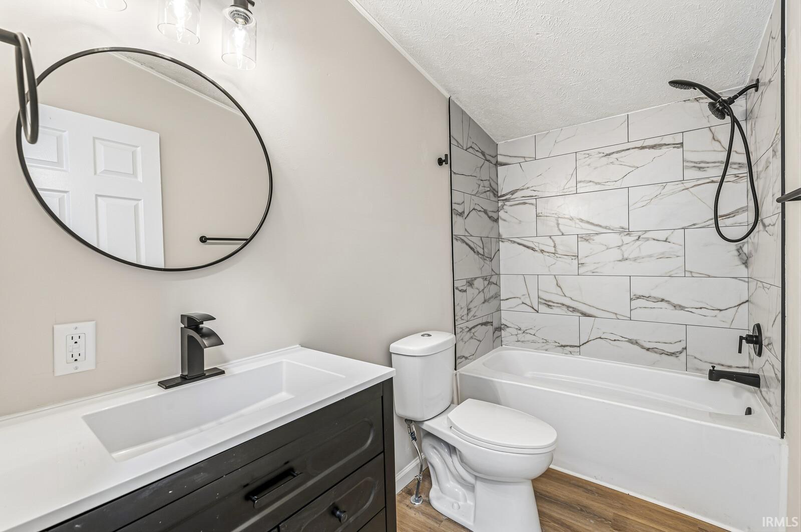 535 North Fail Road La Porte, IN 46350 - Photo 28 of 35