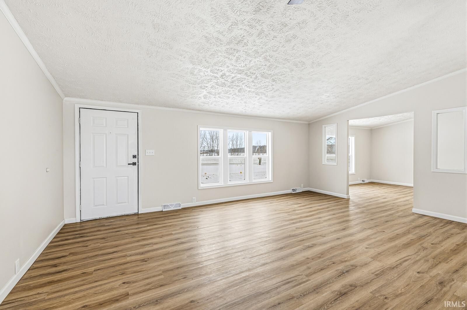 535 North Fail Road La Porte, IN 46350 - Photo 6 of 35