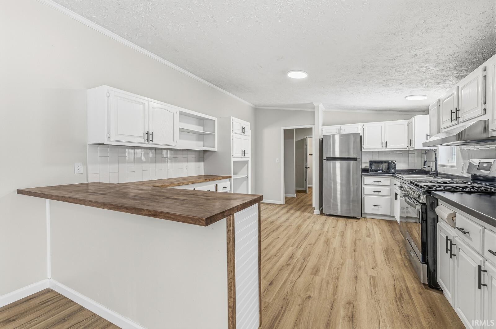 535 North Fail Road La Porte, IN 46350 - Photo 10 of 35