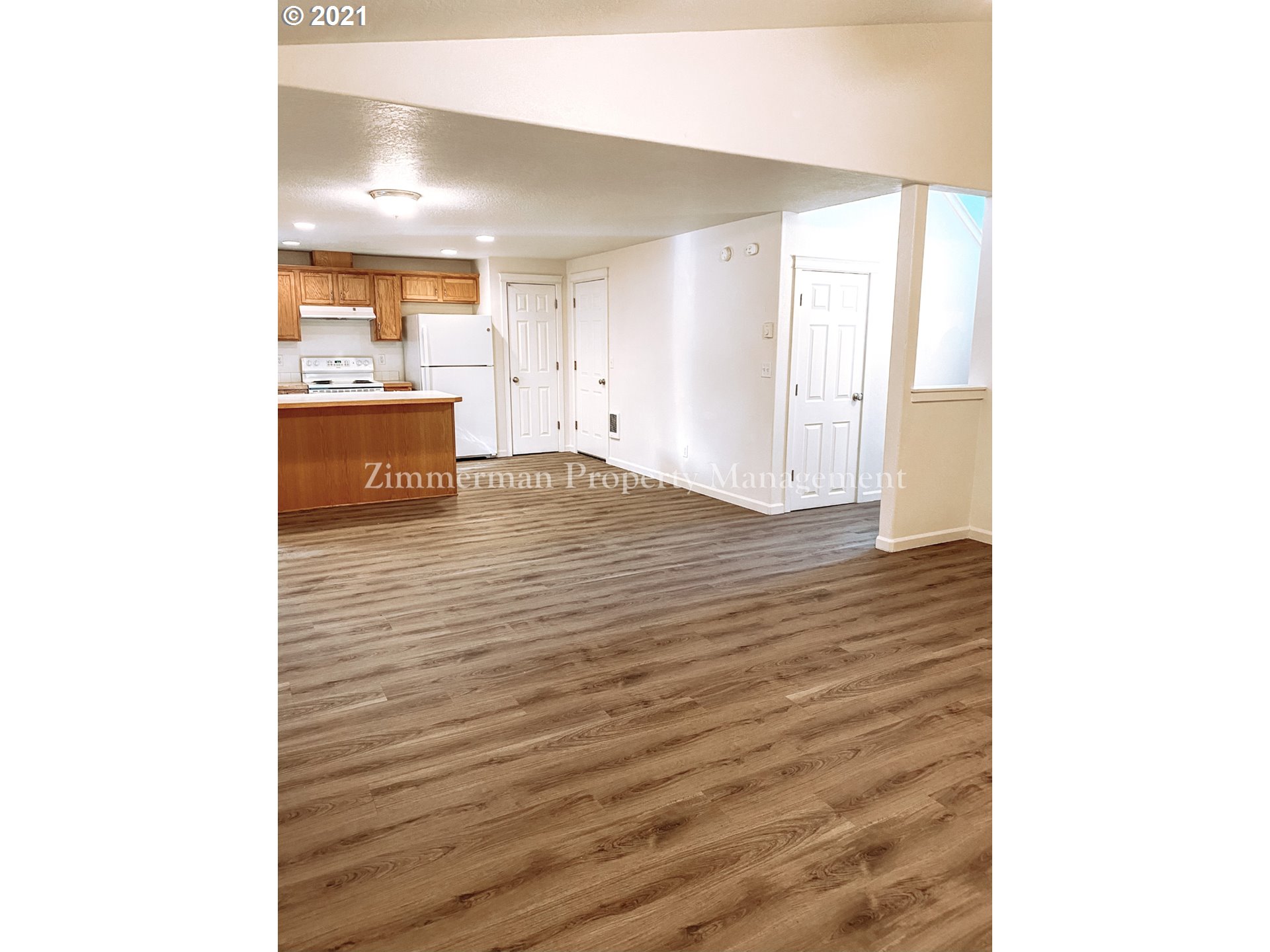 6447 Main Street Springfield, OR 97478 - Photo 4 of 12