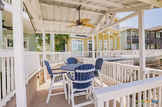 $1,325,000 | 104 Bay Harbor Drive, Aransas Pass, TX 78336