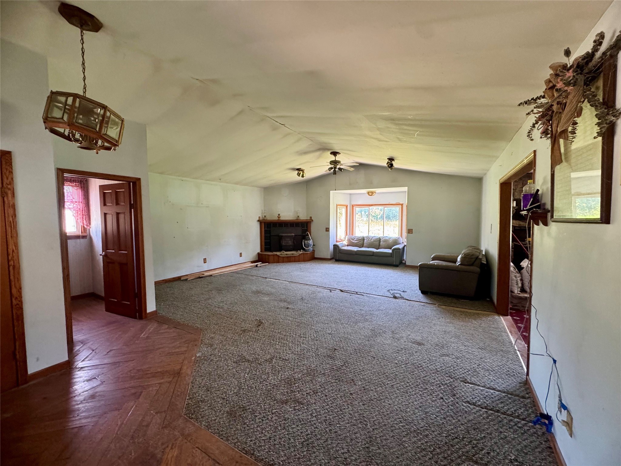 9735 Moses Road Springboro, PA 16435 - Photo 13 of 30 Family room