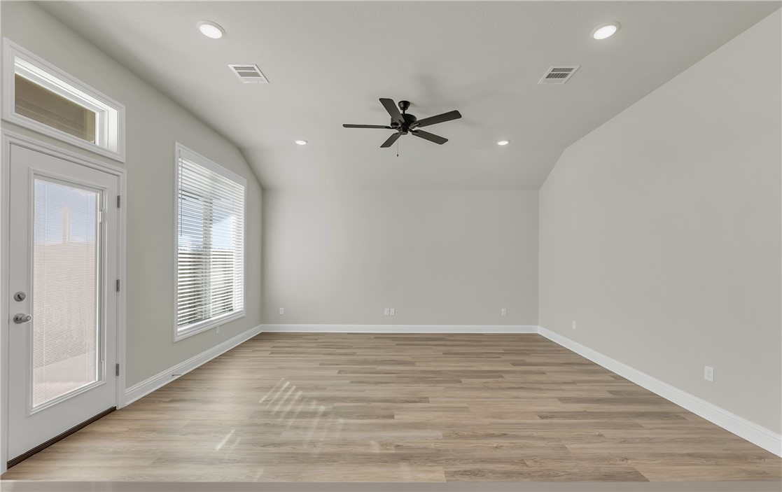 6422 Raleigh Loop College Station, TX 77845 - Photo 14 of 30