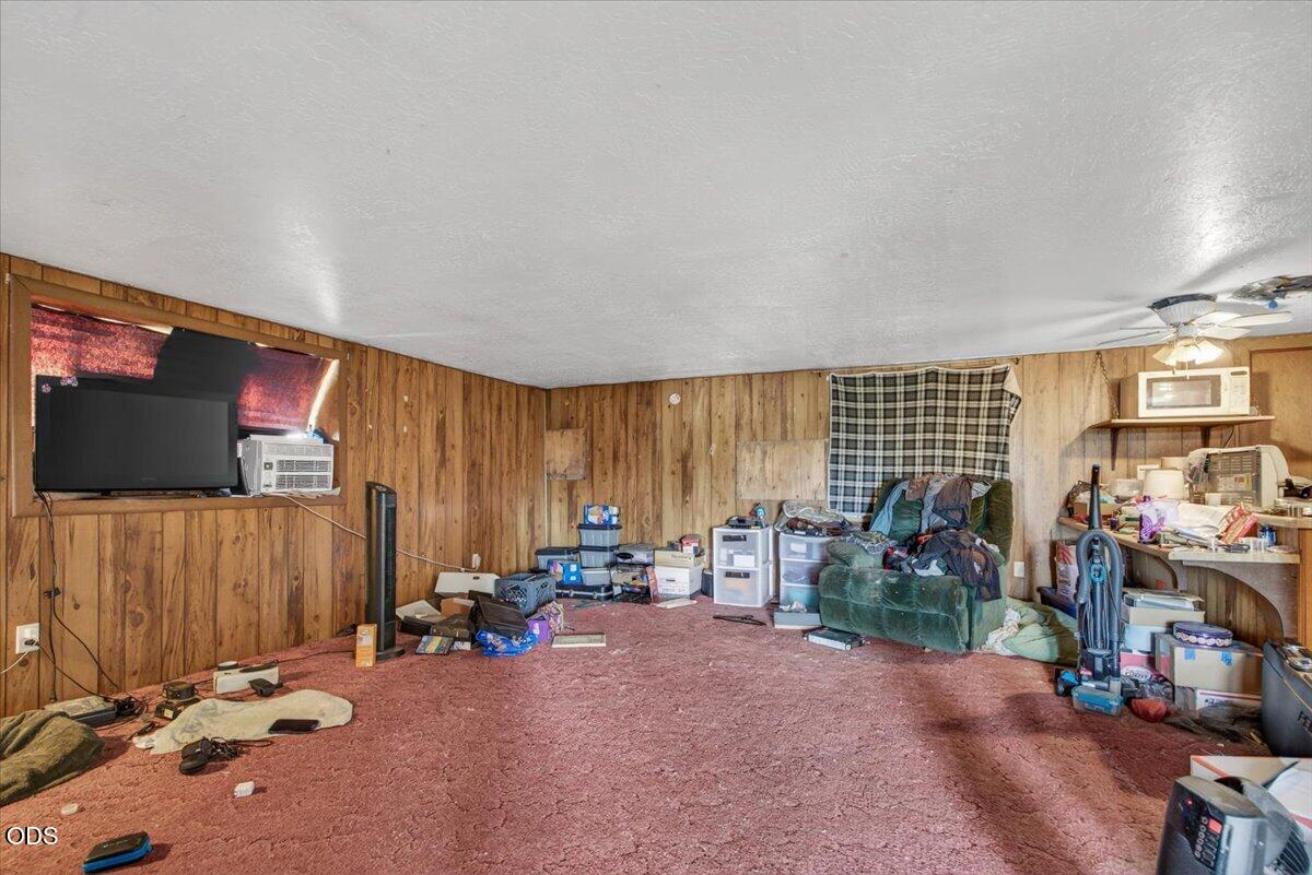 1745 East Gregory Road Central Point, OR 97502 - Photo 14 of 19