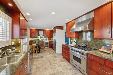 $1,595,000 | 175 Upper Via Casitas, Unit 26, Greenbrae, CA 94904