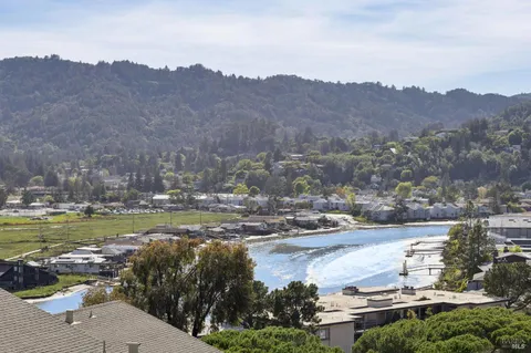 $1,595,000 | 175 Upper Via Casitas, Unit 26, Greenbrae, CA 94904