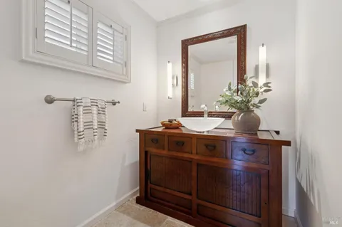 $1,595,000 | 175 Upper Via Casitas, Unit 26, Greenbrae, CA 94904