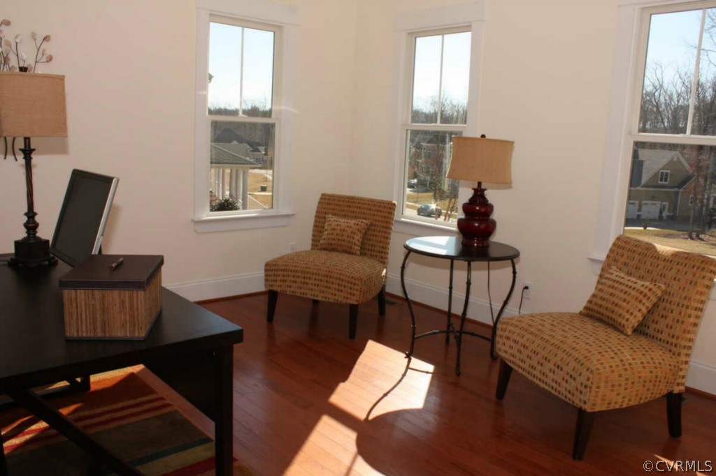 3324 Handley Road Midlothian, VA 23113 - Photo 10 of 24 a living room with furniture and a window