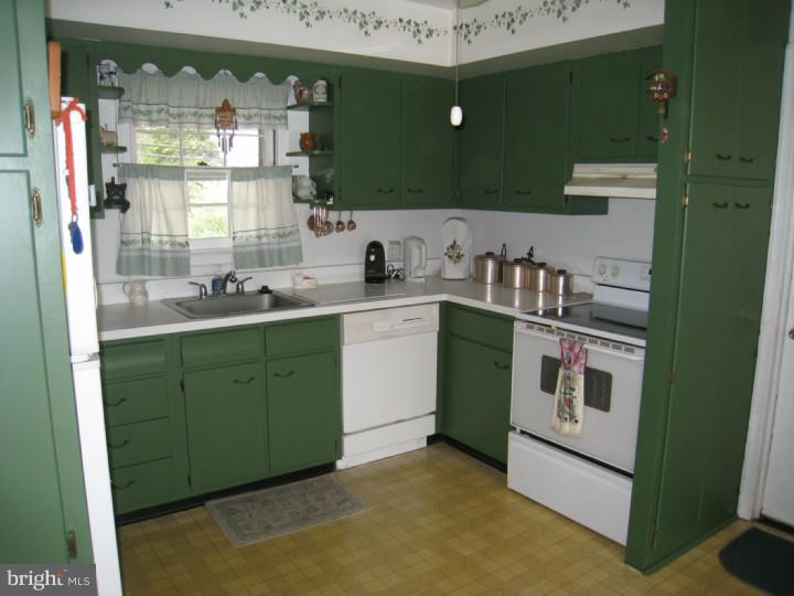 2347 Sugar Bottom Road Furlong, PA 18925 - Photo 6 of 22 Gallery Image 6