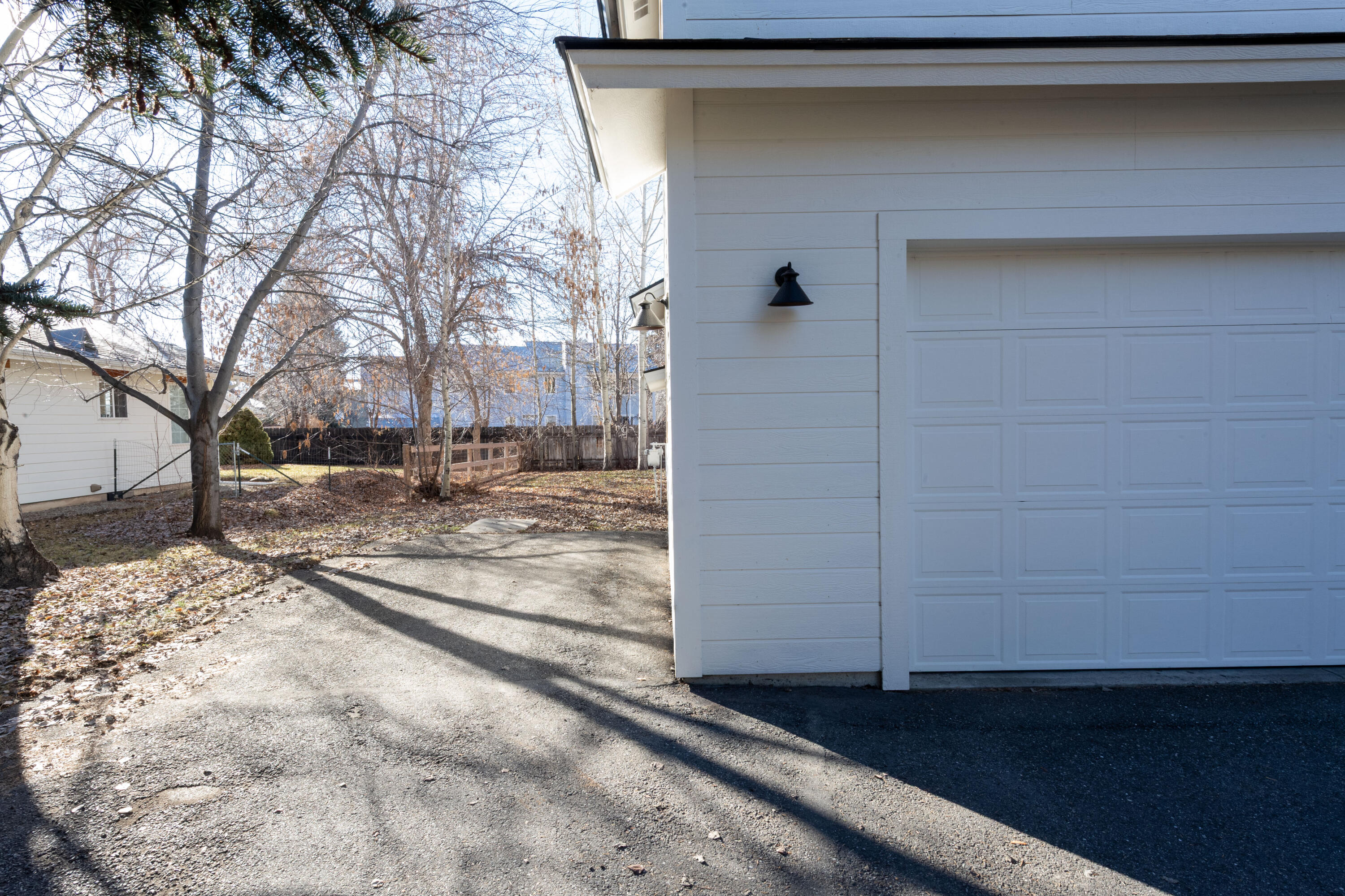 651 Whitetail Drive Hailey, ID 83333 - Photo 4 of 21 Parking pad