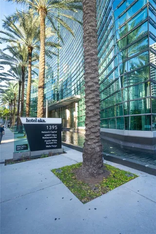$4,700 | 1395 Brickell Avenue, Unit 3012, Miami, FL 33131