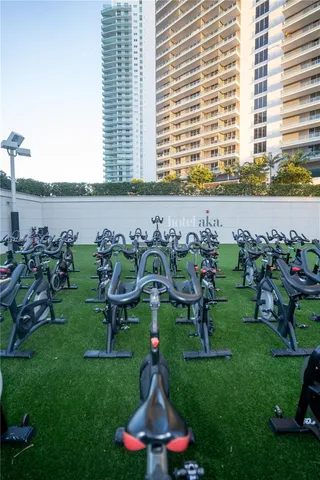 $4,700 | 1395 Brickell Avenue, Unit 3012, Miami, FL 33131