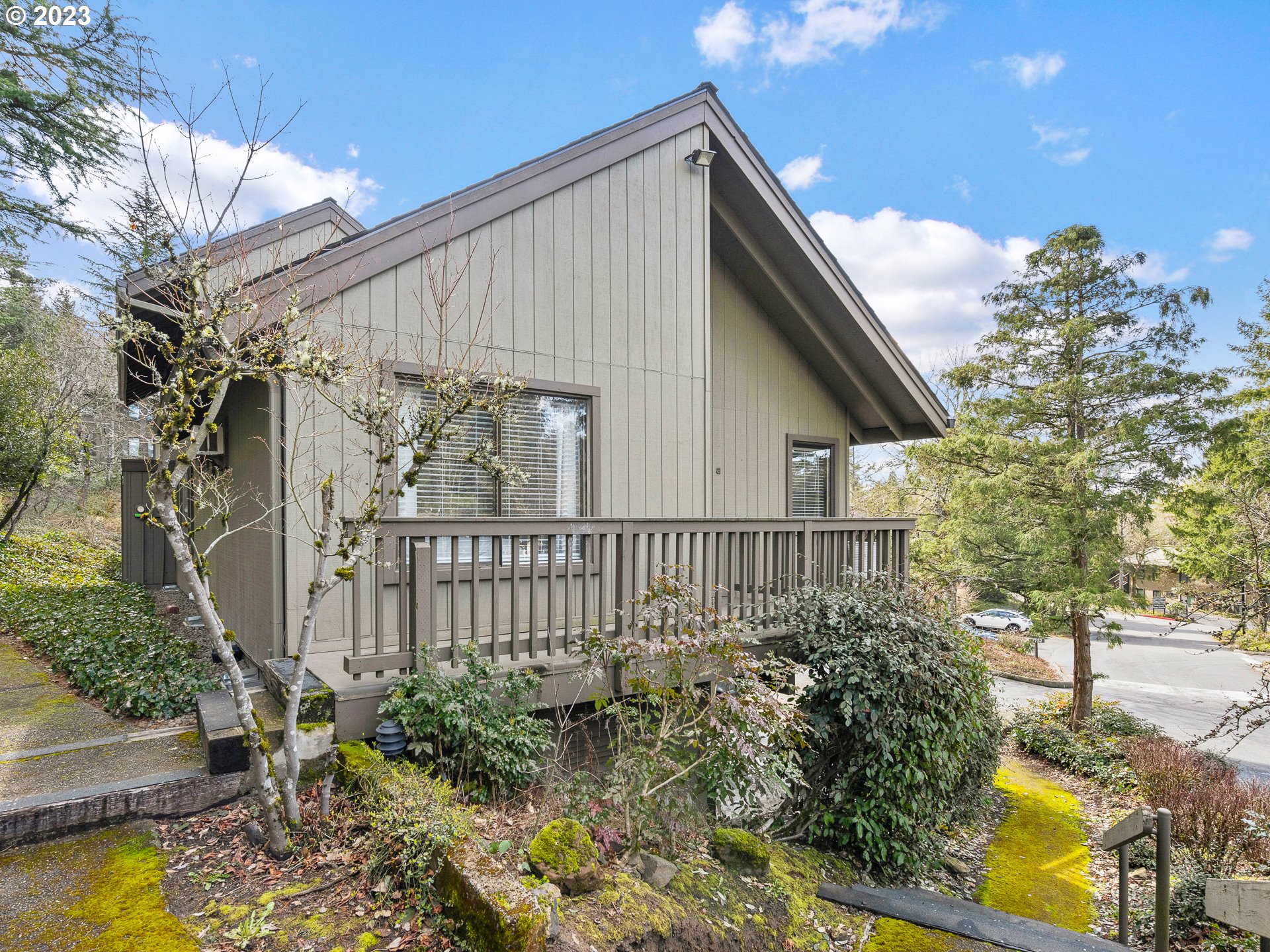 7602 Southwest Barnes Road, Unit A Portland, OR 97225 - Photo 1 of 24 Gallery Image 1