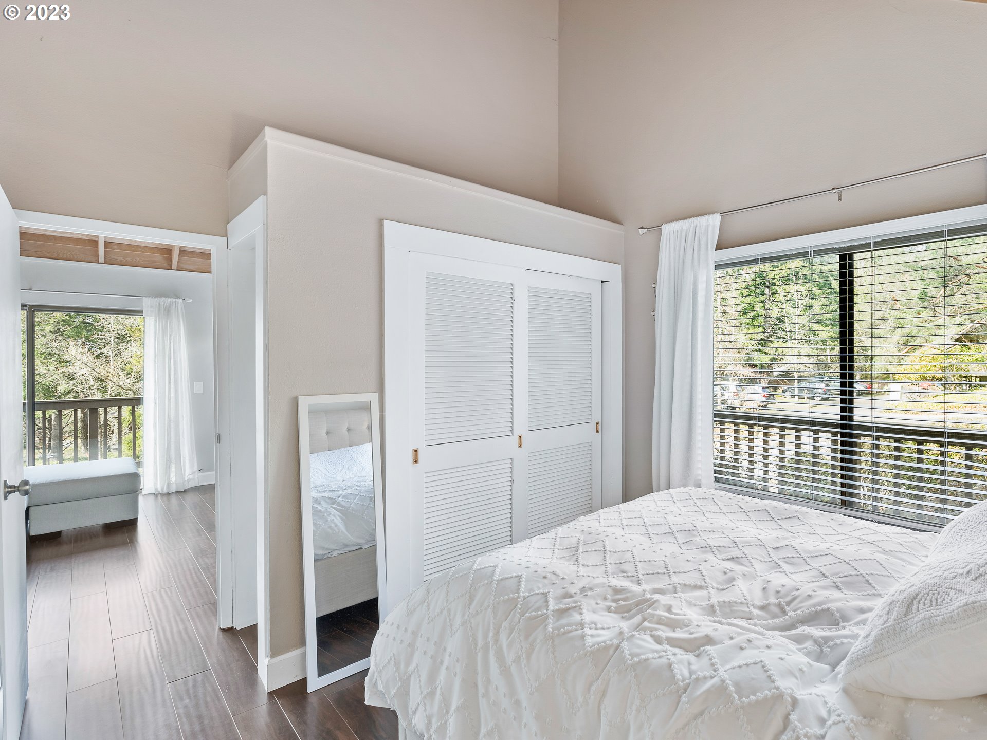 7602 Southwest Barnes Road, Unit A Portland, OR 97225 - Photo 13 of 24 Gallery Image 13