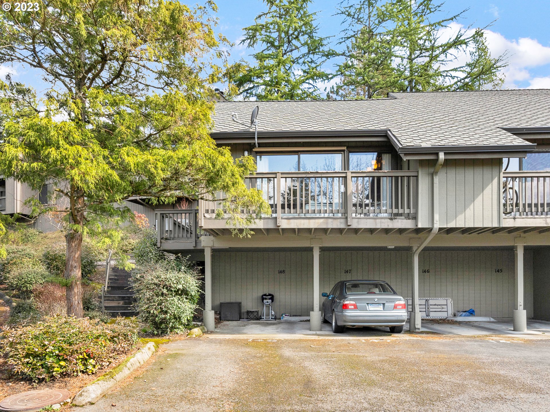 7602 Southwest Barnes Road, Unit A Portland, OR 97225 - Photo 18 of 24 Gallery Image 18