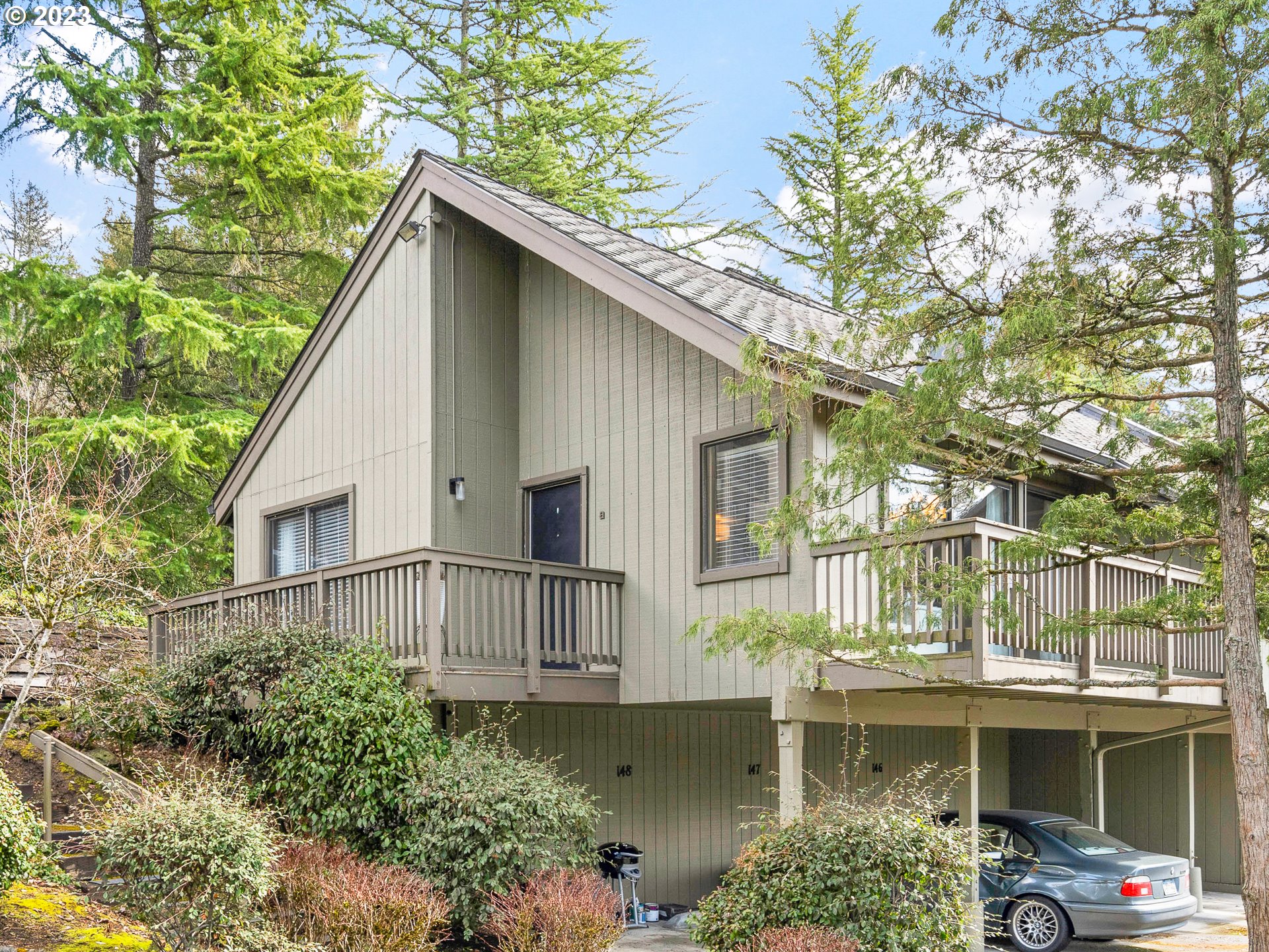 7602 Southwest Barnes Road, Unit A Portland, OR 97225 - Photo 2 of 24 Gallery Image 2