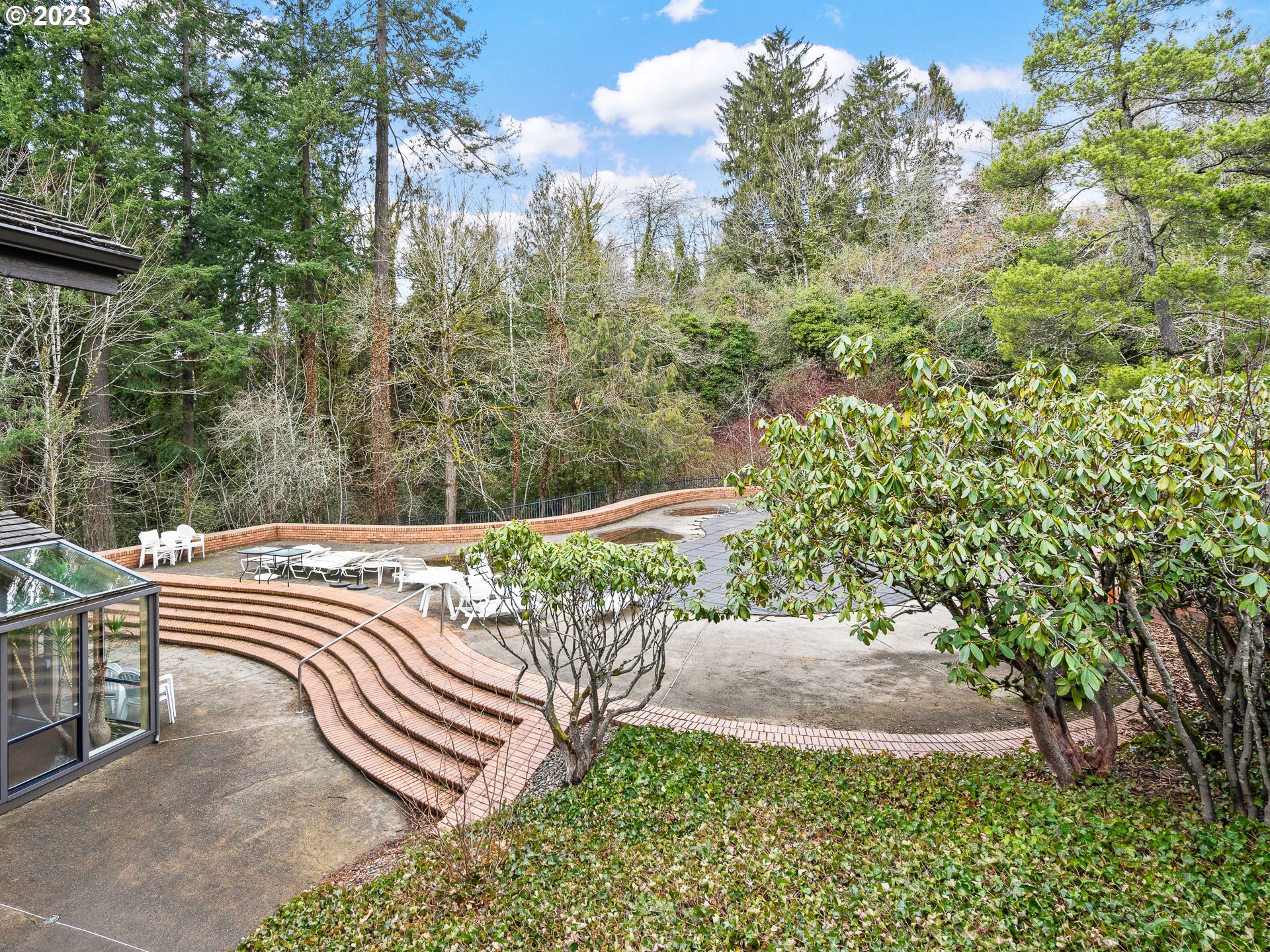 7602 Southwest Barnes Road, Unit A Portland, OR 97225 - Photo 23 of 24 Gallery Image 23